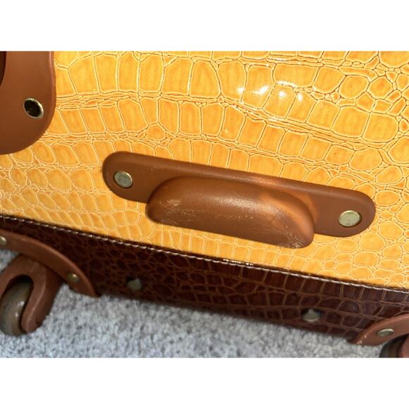 Samantha Brown Set Yellow Croc Spinner‎ Wheeled Luggage & Orange Toiletry Bag - Picture 12 of 16